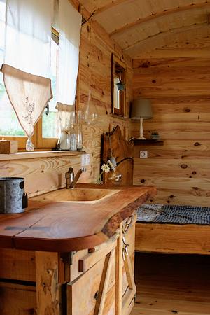 Coin cuisine de la petite roulotte.