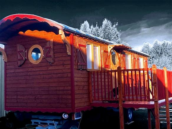 Roulotte toute équipée en Corrèze de quatre personnes.