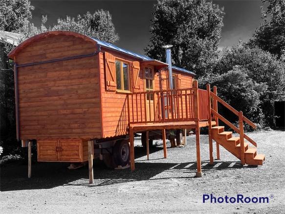 Roulotte toute aménagée pour y vivre à l'année.