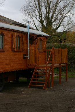 Roulotte en bois.