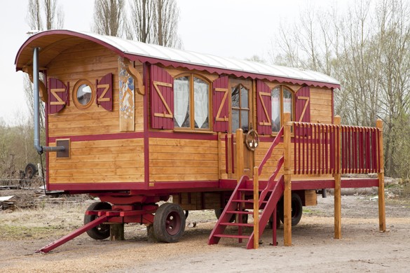 Roulotte Ariège rivière.