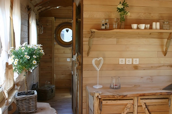 Penderie dans la chambre. 