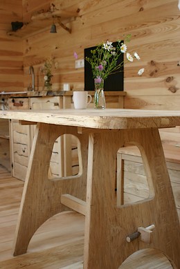 Table de la roulotte de Thonon les Bains.