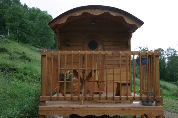 Photo de a terrasse de nos roulottes 4